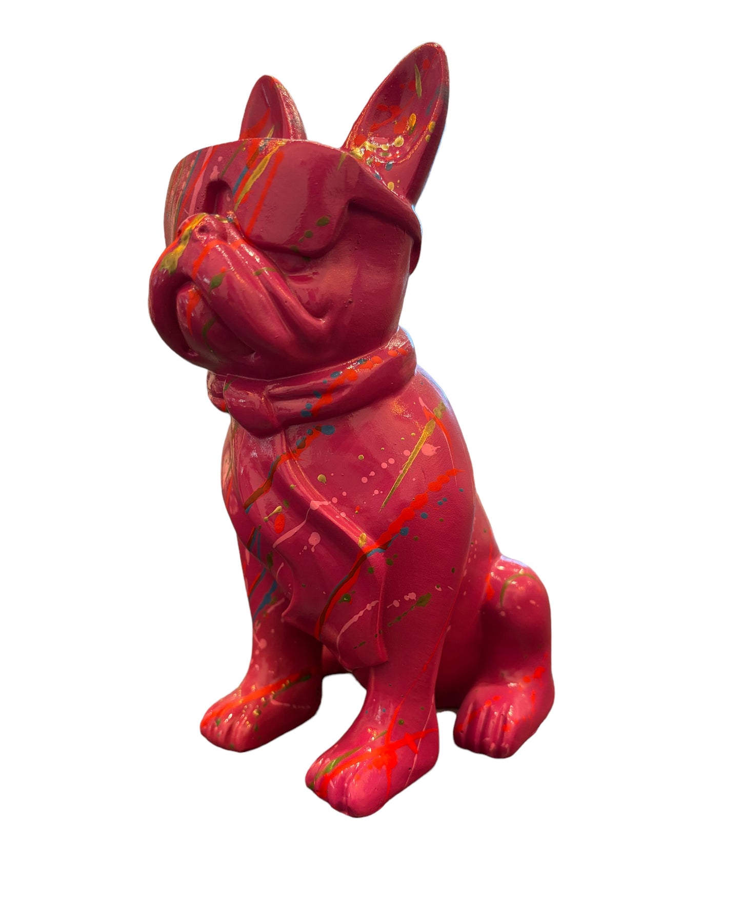 Figurka Bulldog nakrapiane farbą